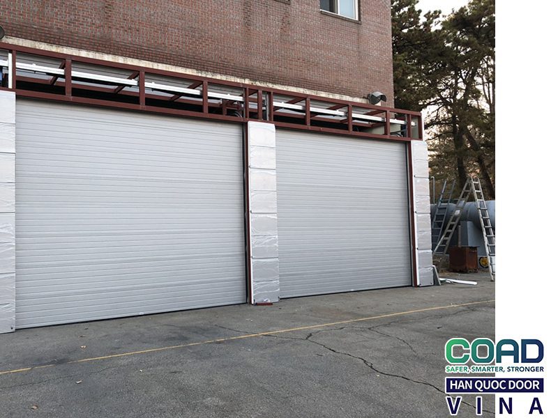 Cửa trượt trần không có ô lấy sáng COAD VINA