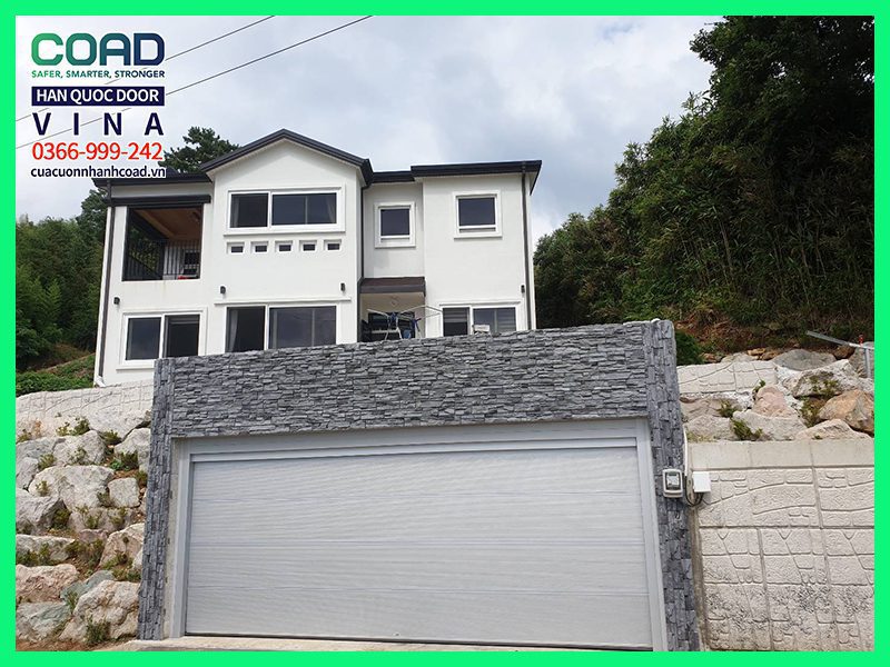 Cửa cuốn tự động tấm liền gara ô tô