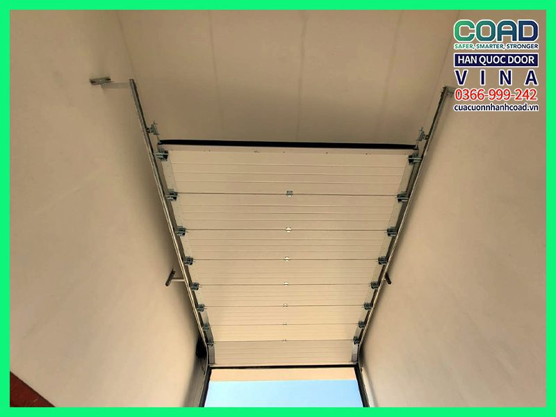 Cửa cuốn C-30 trượt vuông góc - COAD