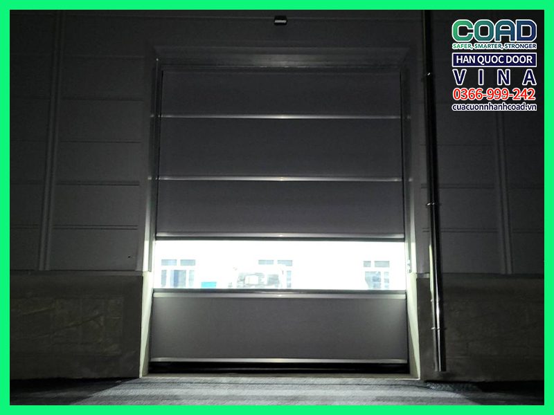 Thi công cửa cuốn tốc độ cao C-2