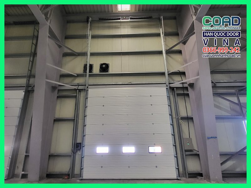 Cửa trượt trần panel cách nhiệt Hàn Quốc