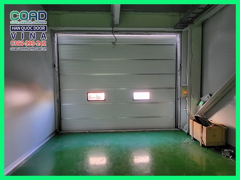 Cửa trượt trần có ô lấy sáng