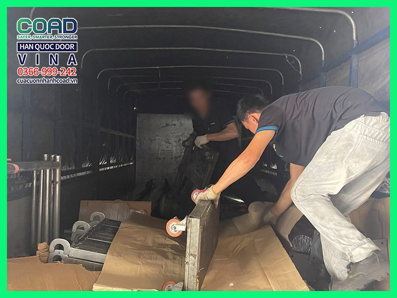 Nhập khẩu vật liệu chế tác cửa cuốn nhanh từ Hàn Quốc