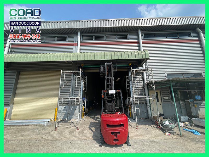 lắp đặt cửa cuốn nhanh pvc lưới côn trùng