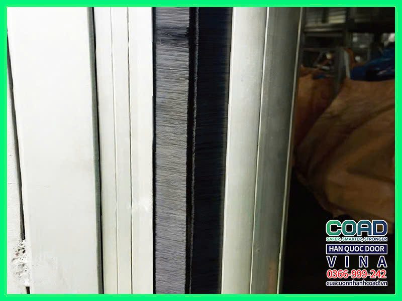 thanh lông chổi cửa cuốn nhanh coad vina