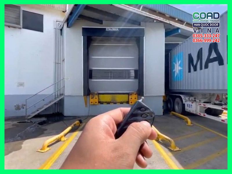 lợi ích của cửa cuốn nhựa dùng điều khiển từ xa