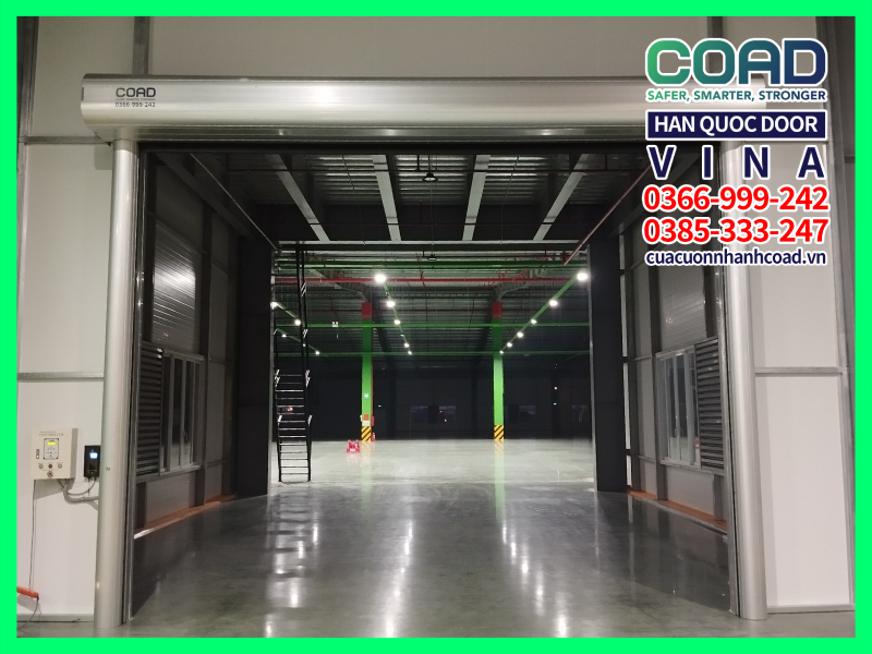 cửa cuốn nhanh được lắp đặt hoàn chỉnh