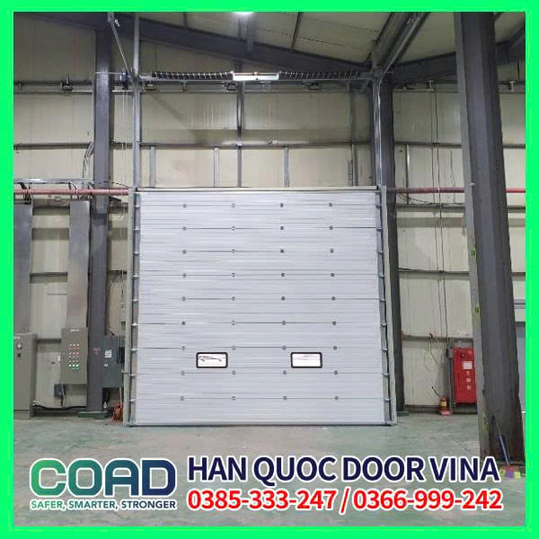 chọn cửa trượt trần kcn quang minh