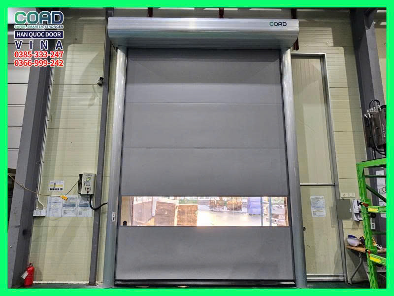 cửa cuốn nhanh PVC cho trạm rửa pallet nhà máy thủy sản